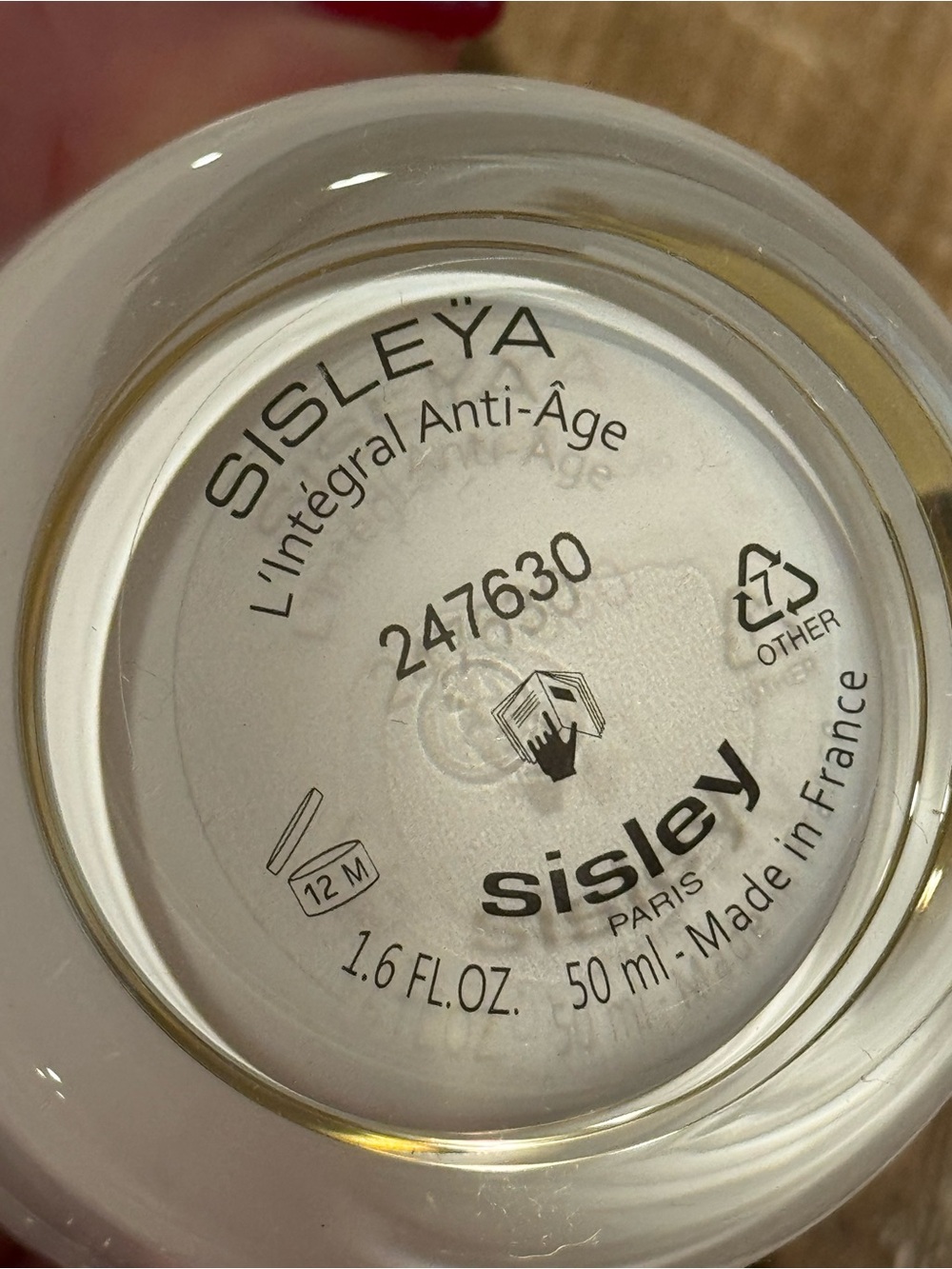 Sisley Paris Sisleÿa L'Intégral Anti-Âge day and night cream - Picture 2 of 2